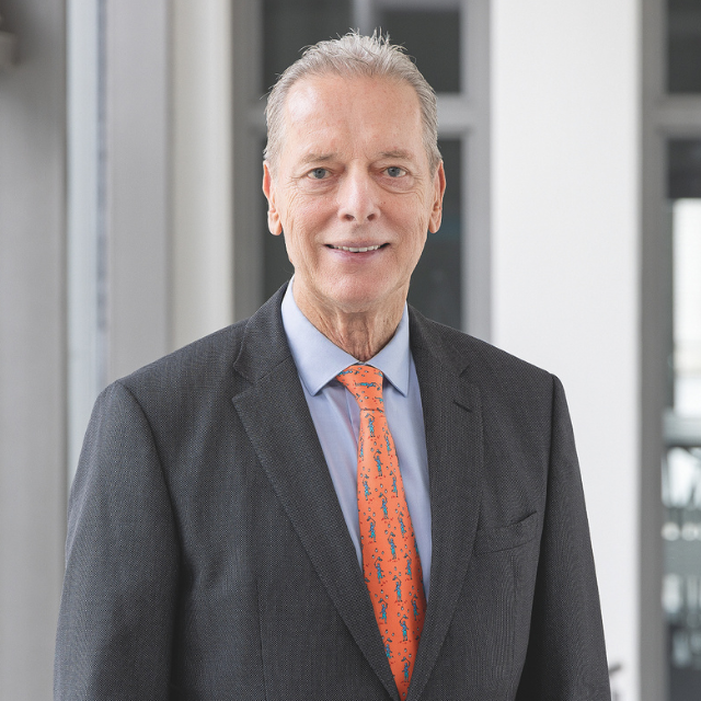 Dr. Jan Stefan Roell